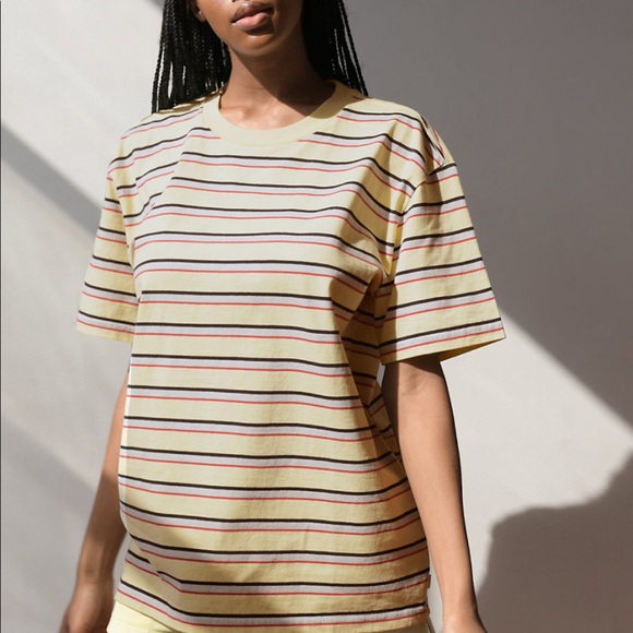 Aritzia alpha tshirt in butter yellow - Picture 2 of 4